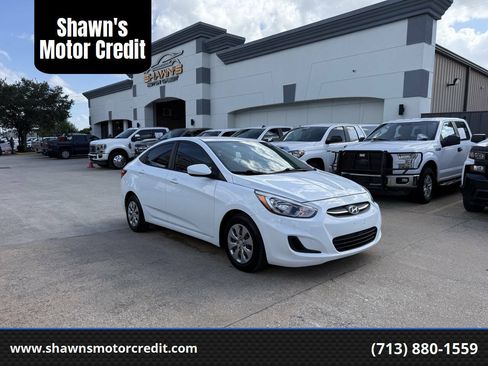 Used 2017 Hyundai Accent SE FWD image 1