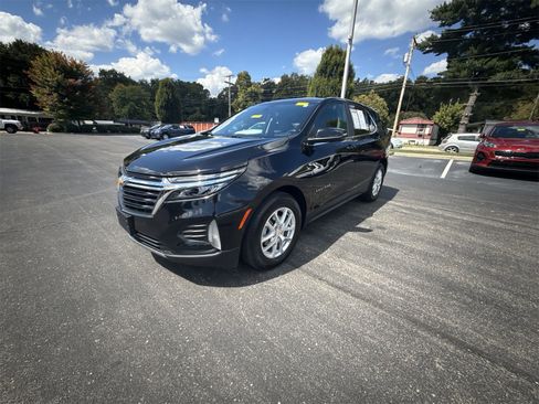 Used 2022 Chevrolet Equinox LT image 4