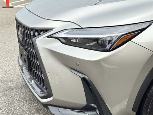 Certified 2025 Lexus NX 350 AWD image 10