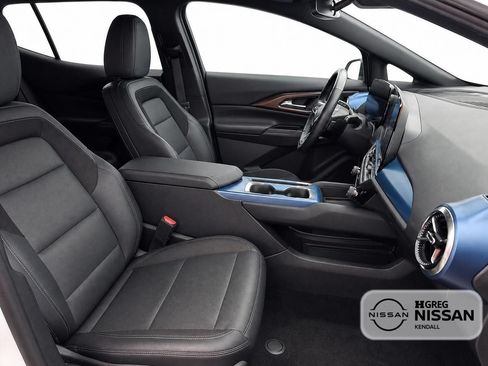 Used 2024 Chevrolet Equinox EV LT w/ Active Safety Package 3 FWD image 10