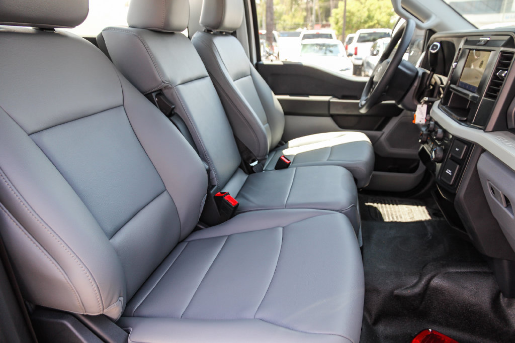 New 2025 Ford F550 2WD Regular Cab Super Duty image 16