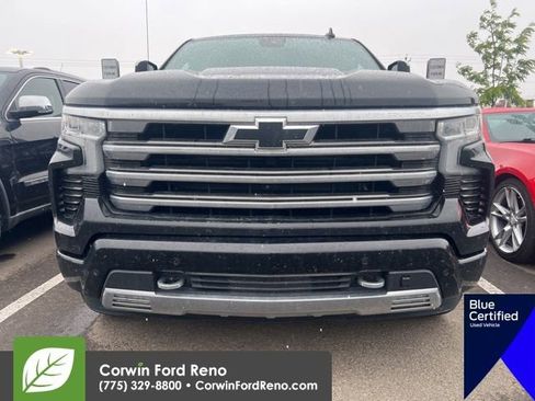 Used 2023 Chevrolet Silverado 1500 High Country w/ High Country Premium Package AWD/4WD image 2