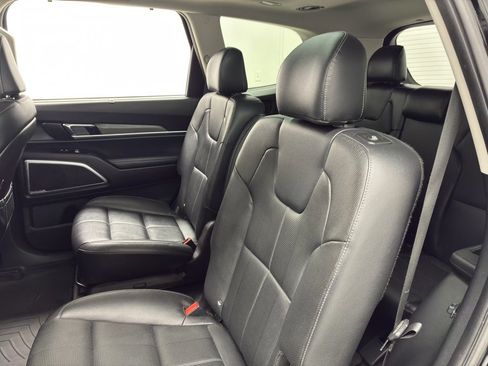 Used 2022 Kia Telluride SX image 40