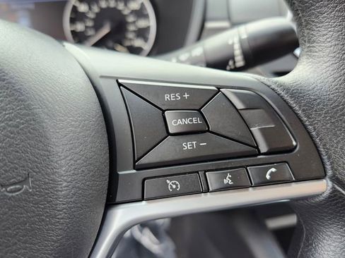 Used 2025 Nissan Altima 2.5 SV FWD image 20