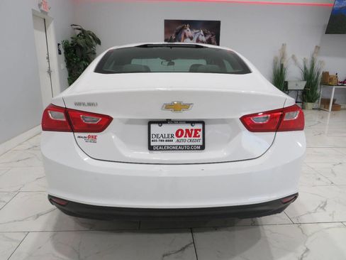 Used 2019 Chevrolet Malibu LS image 4