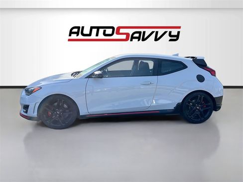 Used 2020 Hyundai Veloster N w/ Performance Package image 4