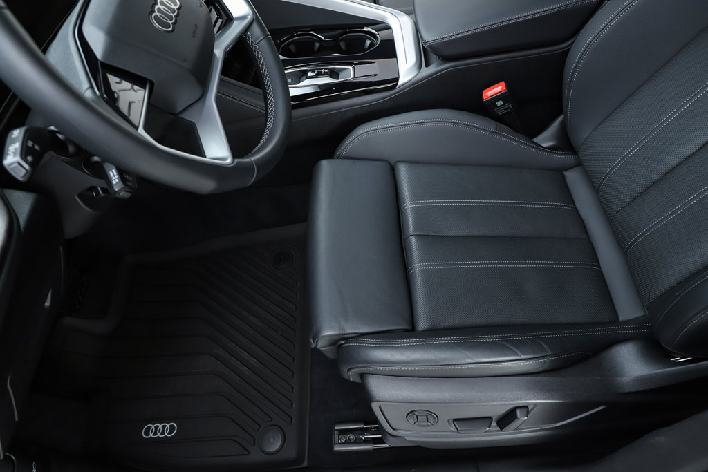 Used 2025 Audi Q5 Prestige AWD/4WD image 43