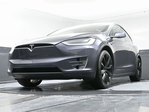 Used 2020 Tesla Model X Long Range image 53