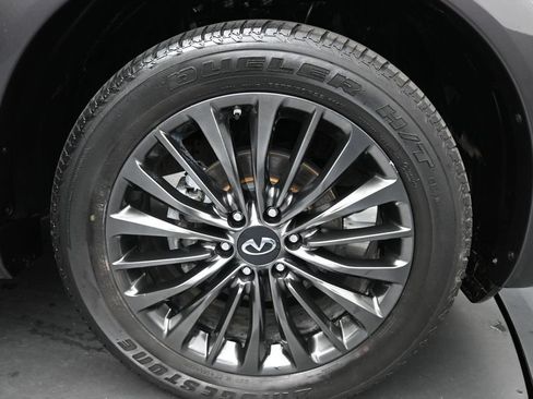 Used 2023 INFINITI QX80 Premium Select w/ Cargo Package AWD/4WD image 29