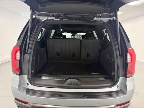 New 2026 GMC Yukon XL AT4 Ultimate w/ LPO, Floor Liner Package AWD/4WD image 8