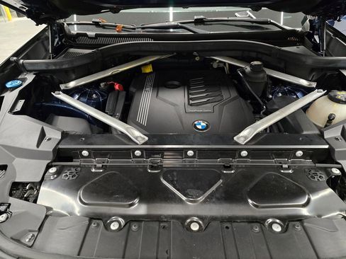 Used 2019 BMW X5 xDrive40i w/ Luxury Seating Package image 13