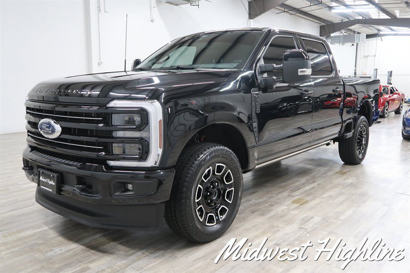 Used 2025 Ford F350 Platinum w/ FX4 Off-Road Package AWD/4WD image 6