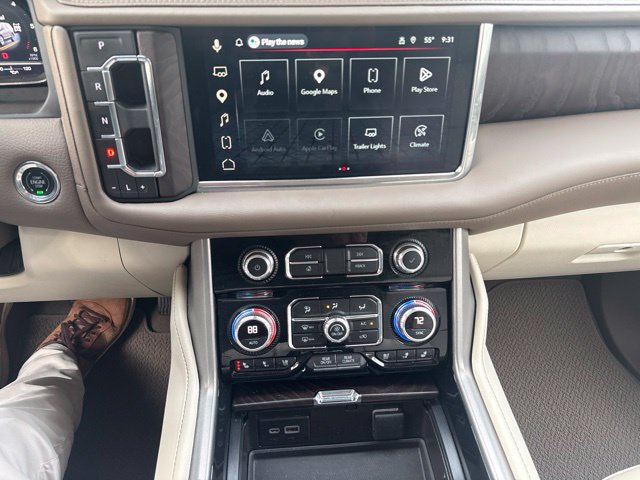 Used 2023 GMC Yukon Denali AWD/4WD image 11