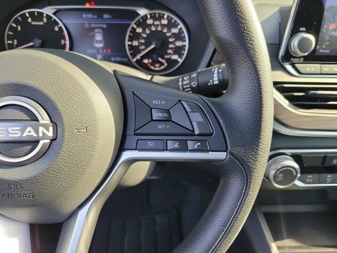 New 2026 Nissan Altima 2.5 SV FWD image 19