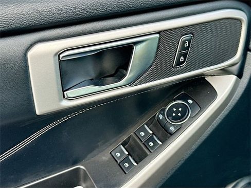 Used 2024 Ford Explorer XLT w/ Equipment Group 202A image 17