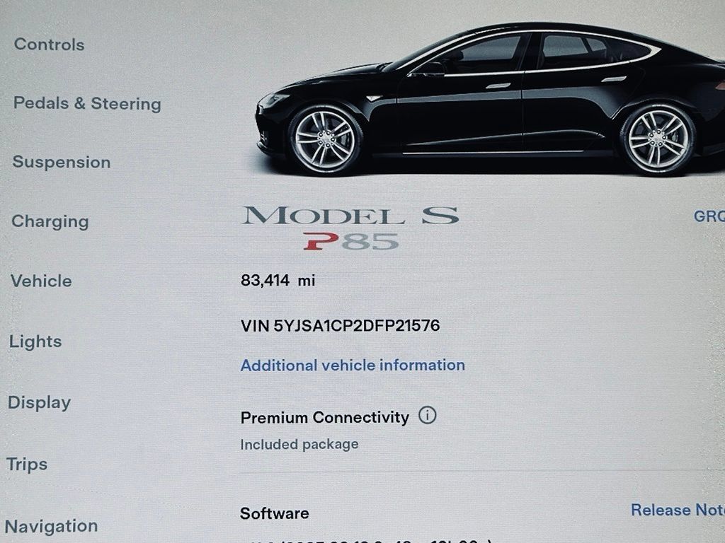 Used 2013 Tesla Model S Performance RWD image 33