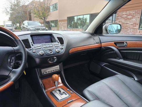 Used 2004 INFINITI Q45 Luxury w/ Journey Pkg image 37