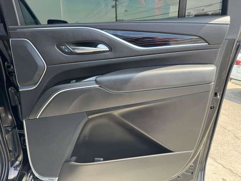 Used 2022 Cadillac Escalade ESV Sport w/ Touring Package image 28