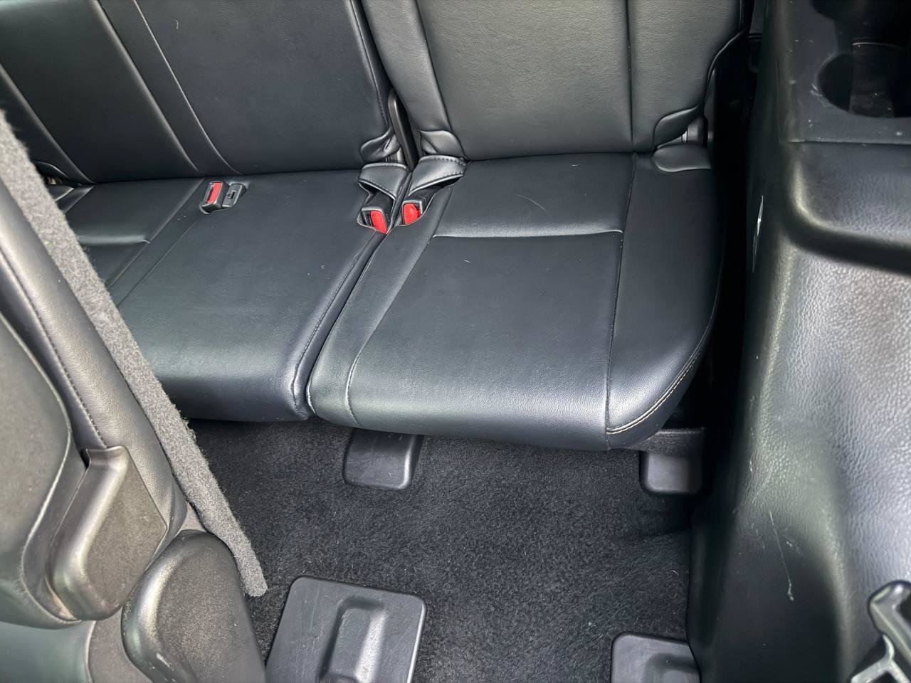 Used 2017 Toyota Highlander XLE AWD/4WD image 41