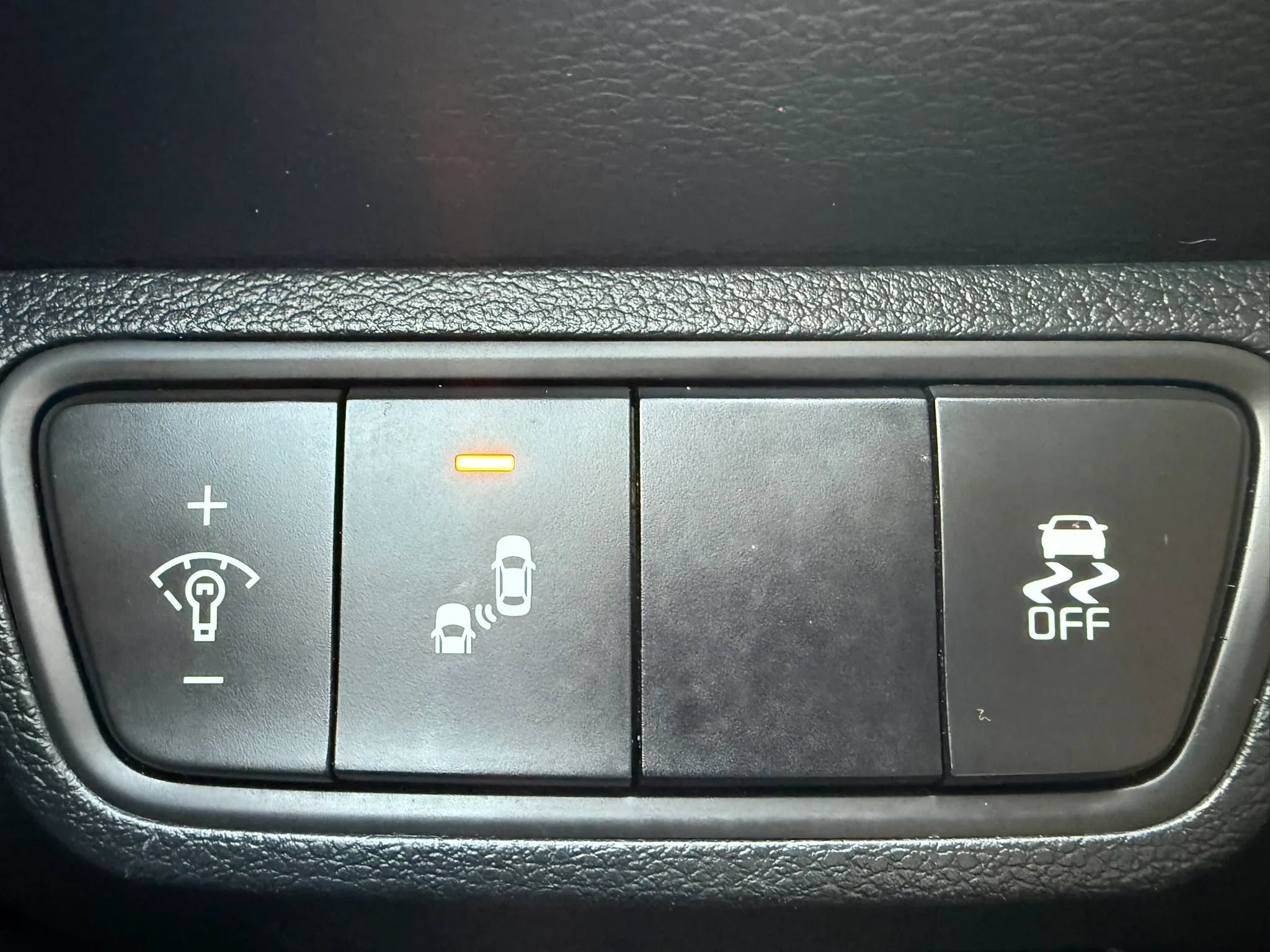 Used 2024 Kia Forte GT-Line FWD image 11
