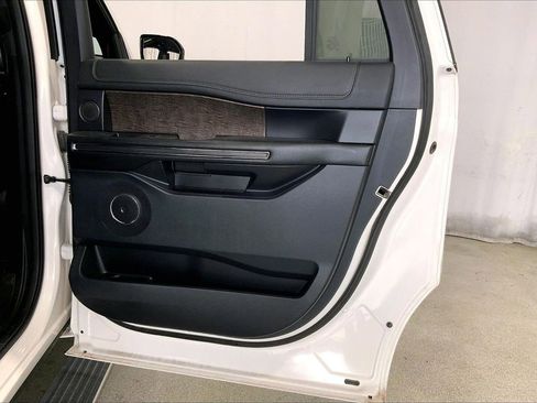 Used 2019 Ford Expedition Max Limited w/ Driver Assistance Package RWD image 23