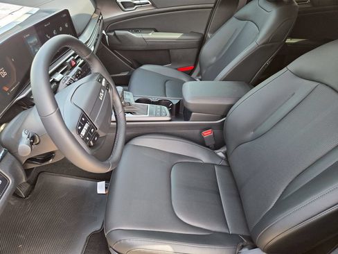 New 2026 Kia Sportage EX w/ EX Panorama Roof Package FWD image 10