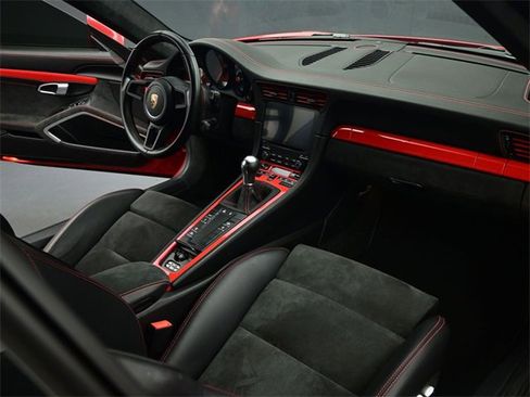 Used 2018 Porsche 911 GT3 image 19