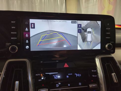 Used 2023 Kia Sorento SX Prestige image 20