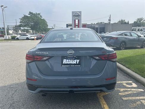 Certified 2024 Nissan Sentra SR w/ SR Premium Package image 7
