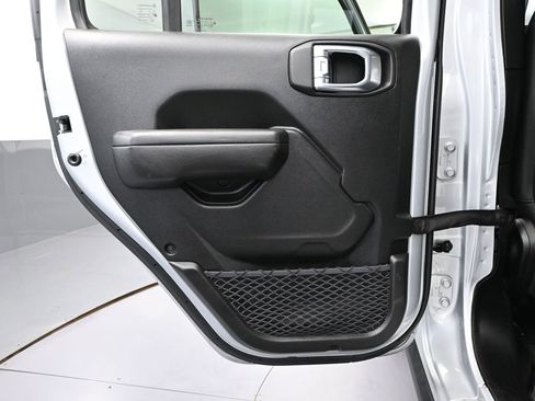 Used 2023 Jeep Wrangler Unlimited Rubicon 4xe w/ Steel Bumper Group image 36