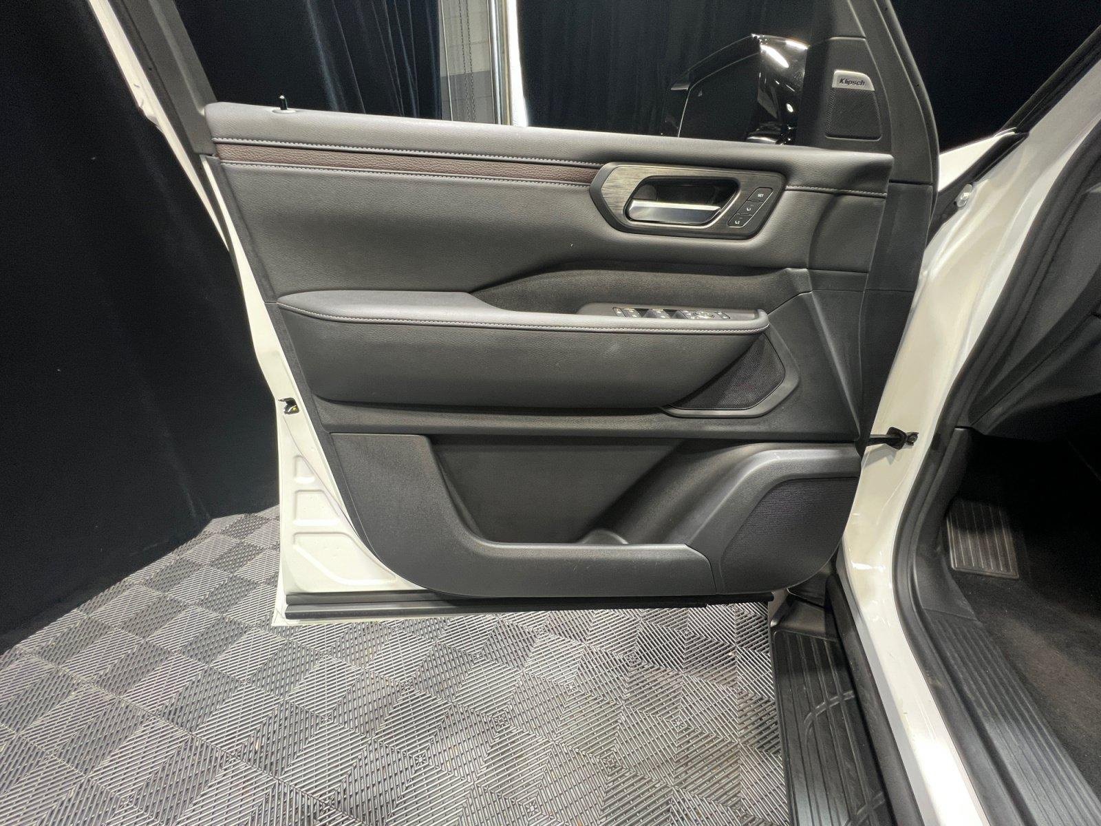 New 2026 Nissan Armada SL AWD/4WD image 13