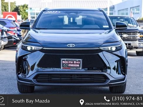Used 2023 Toyota bZ4X XLE image 2