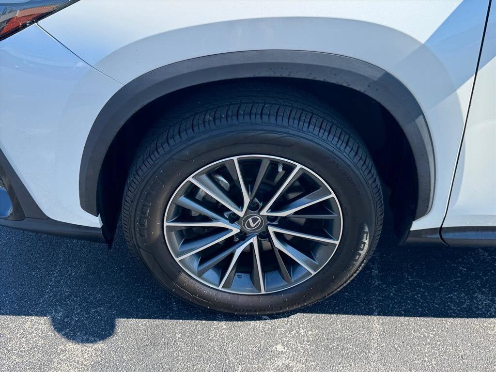 Used 2023 Lexus NX 350h AWD image 20