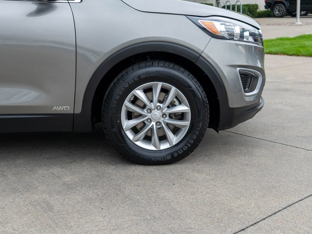 Used 2018 Kia Sorento AWD image 34
