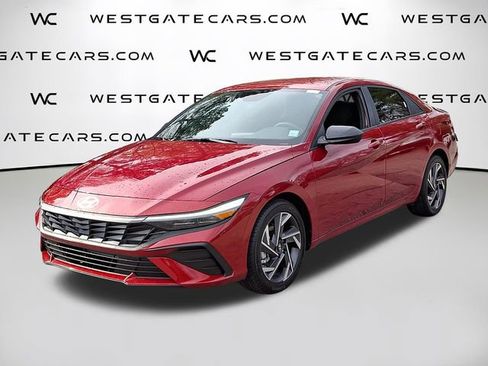 Used 2025 Hyundai Elantra Sport image 1