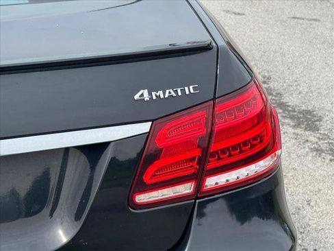 Used 2016 Mercedes-Benz E 350 4MATIC Sedan image 21