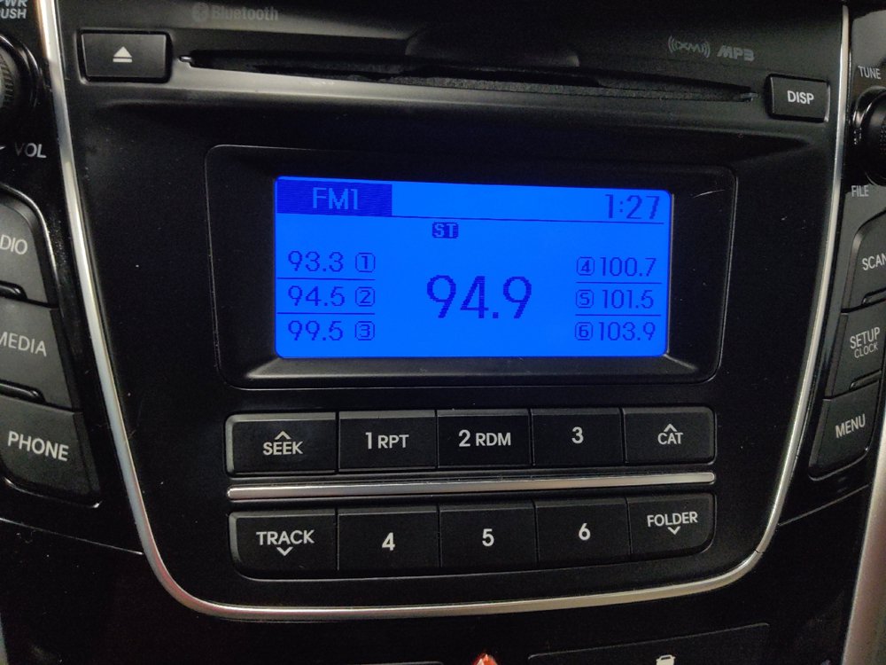 Used 2015 Hyundai Elantra GT FWD image 25
