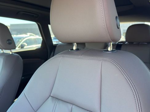 Used 2025 Audi Q5 Premium w/ Convenience Package image 10