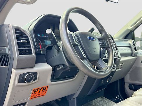 Used 2019 Ford F550 4x4 Regular Cab Super Duty image 9