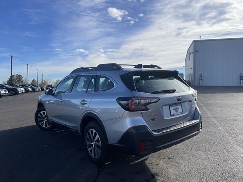 Certified 2020 Subaru Outback image 5