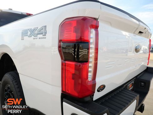 New 2026 Ford F350 Lariat w/ Black Appearance Package AWD/4WD image 12