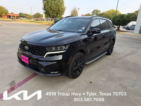 Certified 2021 Kia Sorento SX FWD image 3