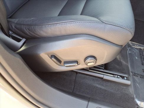 Certified 2023 Volvo XC60 B5 Plus w/ Protection Package Premier image 12