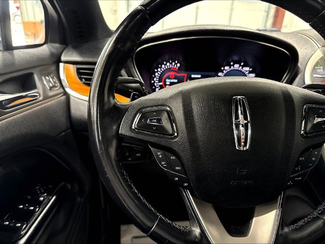 Used 2018 Lincoln MKC Reserve w/ Lincoln MKC Climate Package AWD/4WD image 14