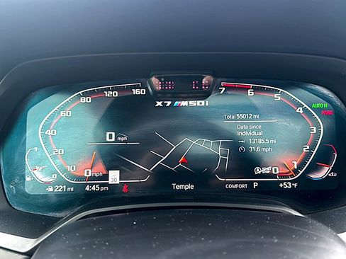 Used 2021 BMW X7 M50i image 10