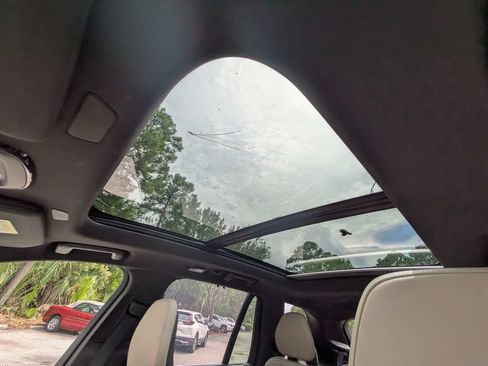 Certified 2026 Volvo XC90 B6 Ultra w/ Protection Package AWD/4WD image 24