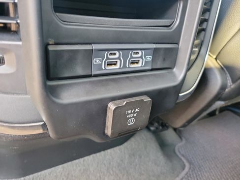 Used 2024 RAM 1500 Laramie image 21