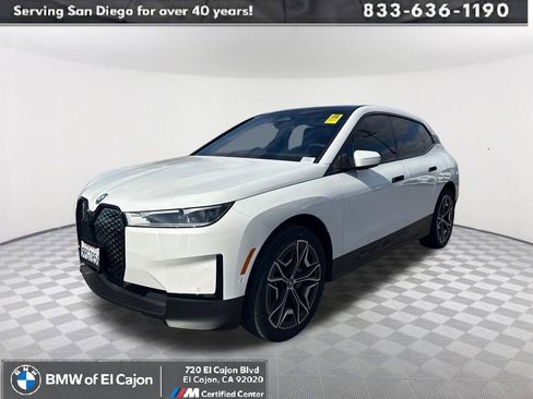 Certified 2025 BMW iX xDrive50 w/ Convenience Package AWD/4WD image 1