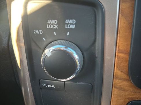 Used 2018 RAM 2500 Longhorn w/ Convenience Group image 19