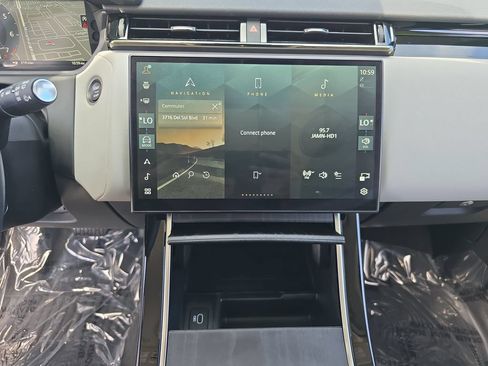 Certified 2025 Land Rover Range Rover Velar S AWD/4WD image 20